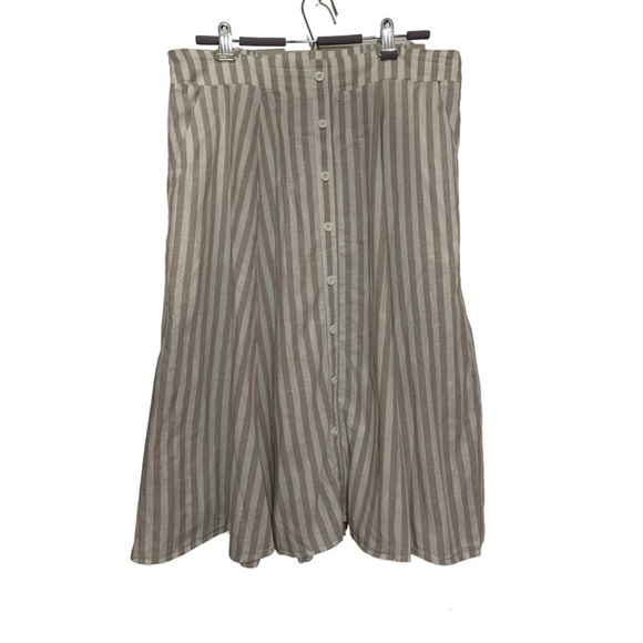 Torrid linen button front a line midi skirt with pockets neutral tan and white - Picture 2 of 8